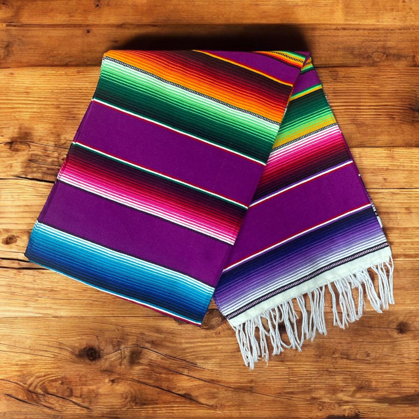 Traditional Mexican Sarape. Sarapes mexicanos/mantel de mesa/mexican blanket Saltillo