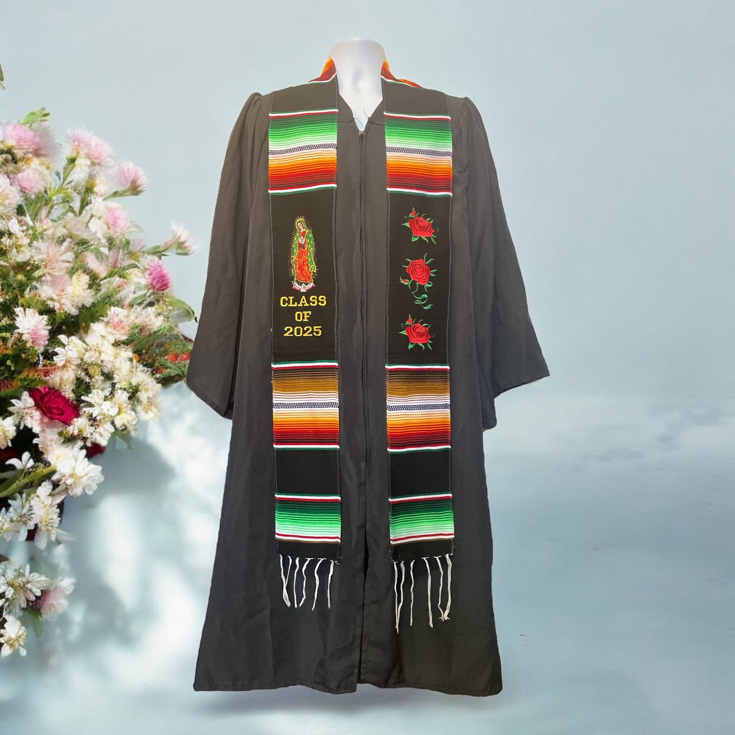 Estola de graduacion 2025 con la Virgen de Guadalupe con Rosas. Graduation Mexican Sash