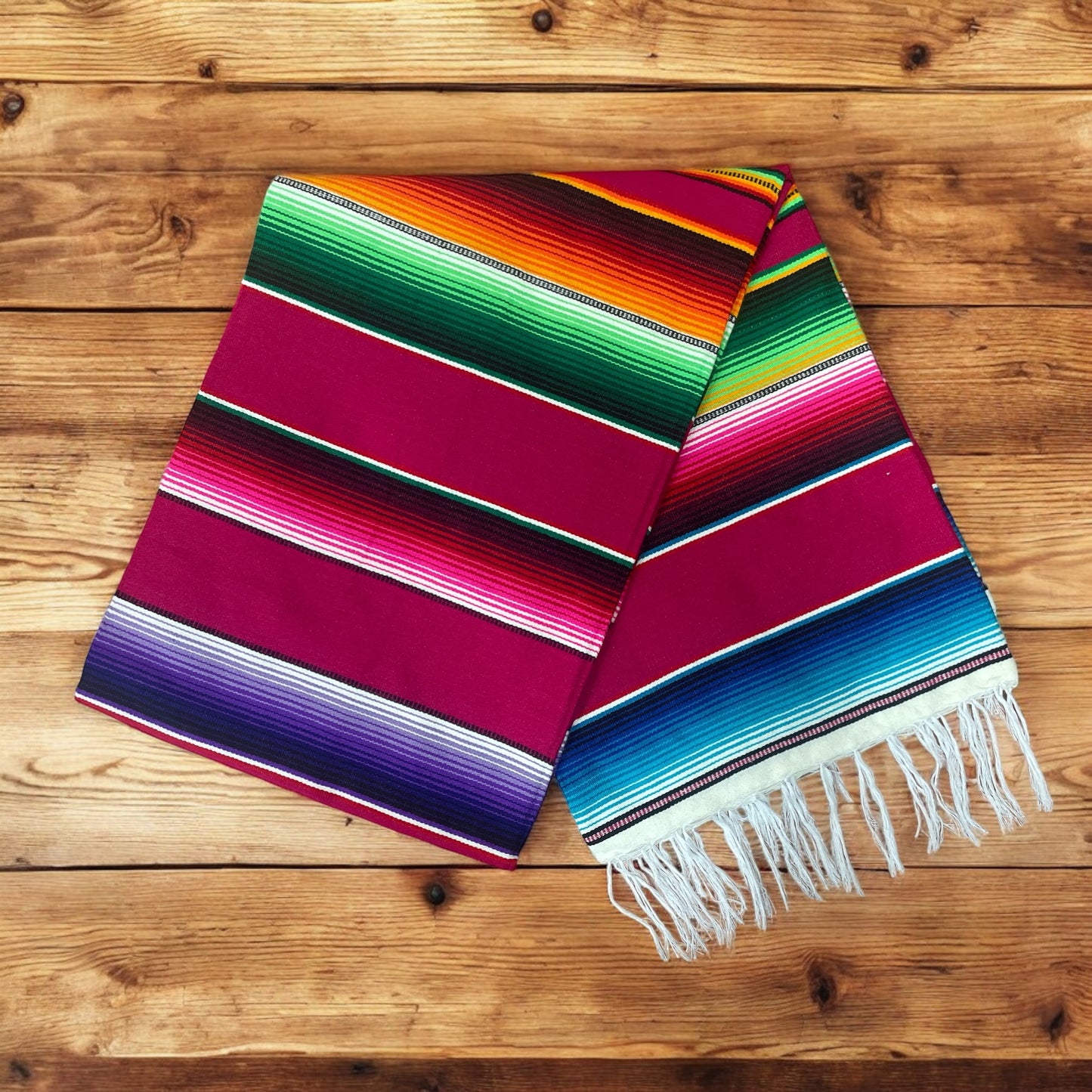 Traditional Mexican Sarape. Sarapes mexicanos/mantel de mesa/mexican blanket Saltillo