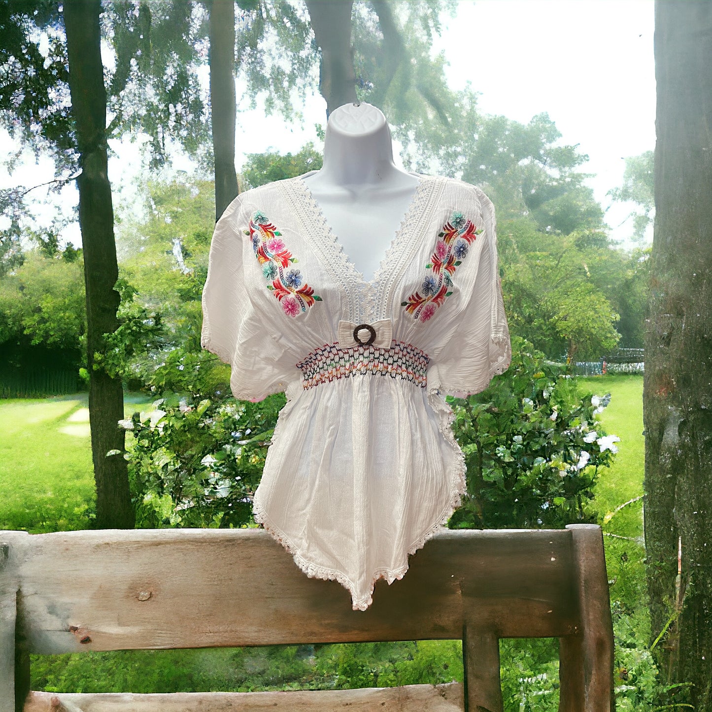 Floral Hand Embroidered Butterfly Sleeve Top. 5 de Mayo. Embroidered Floral Top. Artisanal Blouse. Typical Ecuadorian Blouse.