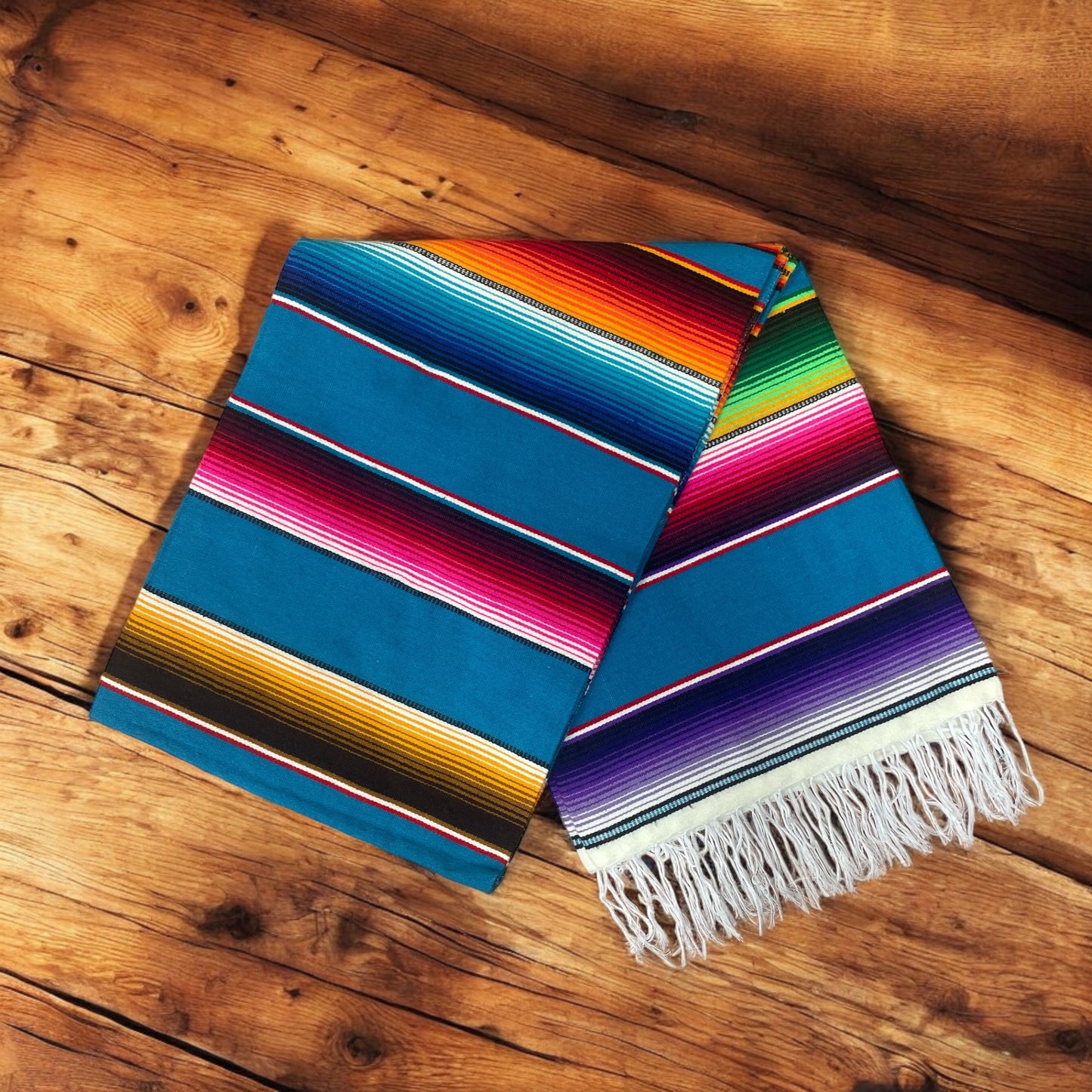 Traditional Mexican Sarape. Sarapes mexicanos/mantel de mesa/mexican blanket Saltillo